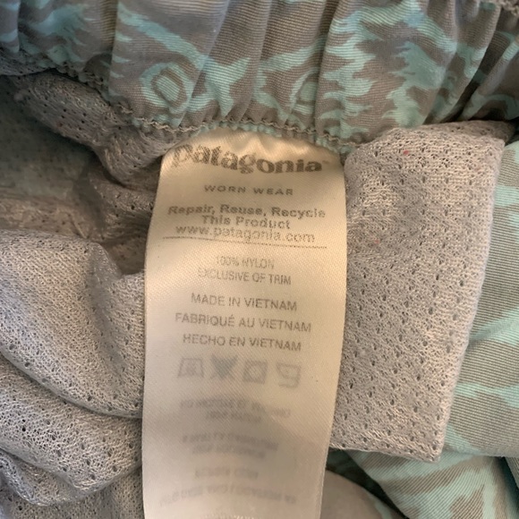 COPY - Patagonia baggies 2.5 inch Size M - Picture 5 of 5